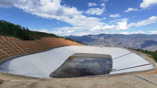松坪蓄水山塘全貌。黨國勝 攝.jpg